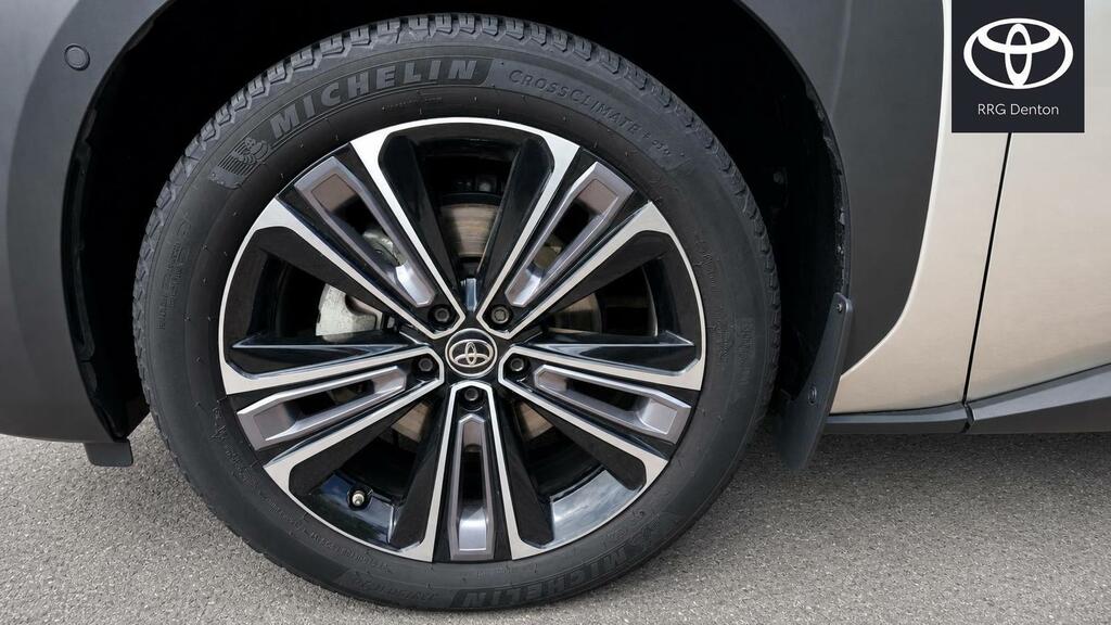Toyota bZ4X 71.4Kwh Premiere Edition Awd 7Kw Obc #5