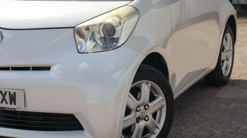 Toyota IQ Hatchback Hatchback 2008 - 2015 201161 Silver #14