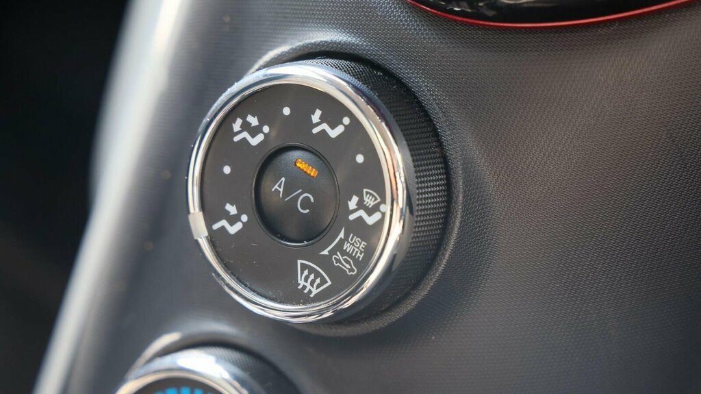 Toyota IQ Hatchback Hatchback 2008 - 2015 201161 Silver #32