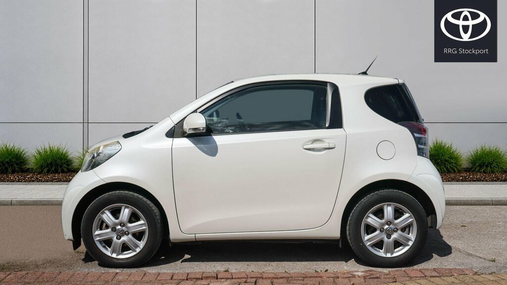 Toyota IQ Hatchback Hatchback 2008 - 2015 201161 Silver #22