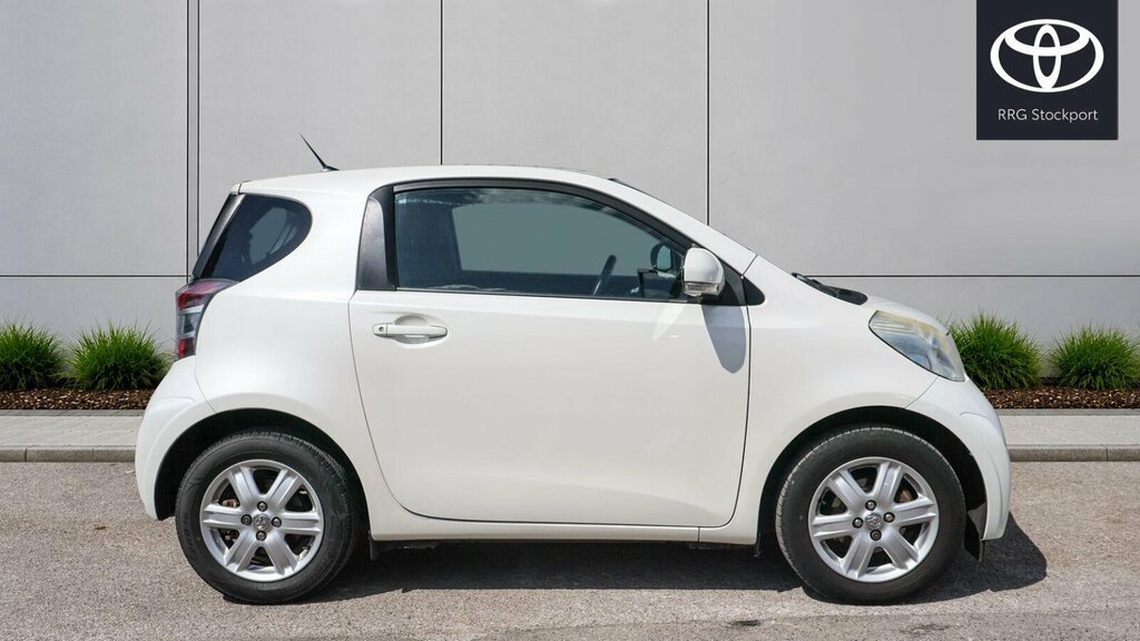 Toyota IQ Hatchback Hatchback 2008 - 2015 201161 Silver #21