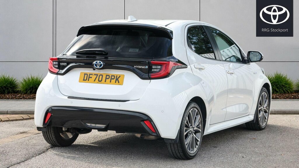 Toyota Yaris 1.5 Vvt-h Excel E-cvt Euro 6 Ss DF70PPK White #2