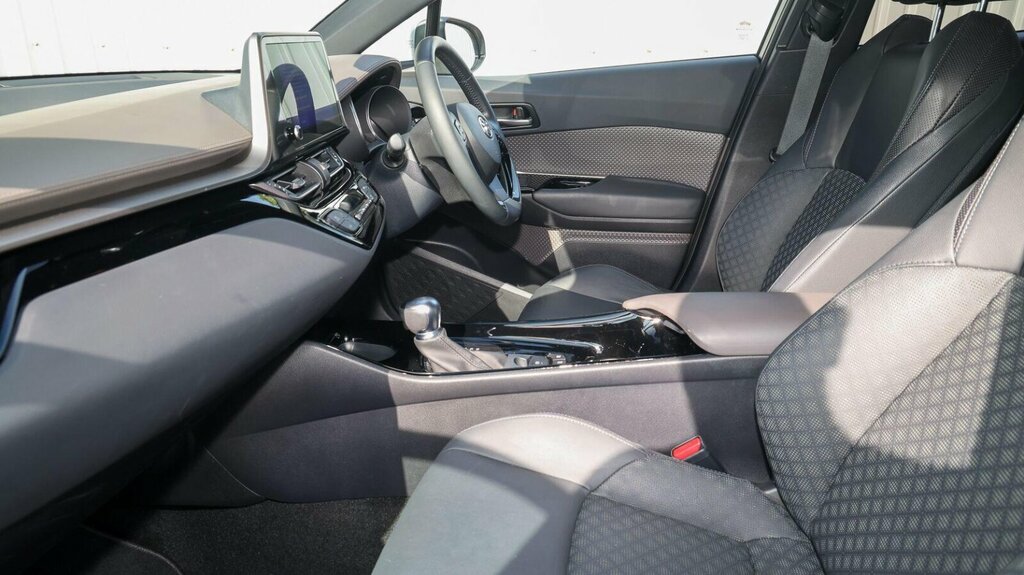 Toyota C-Hr 1.8 Vvt-h Excel Cvt Euro 6 Ss MT23LXS Silver #5