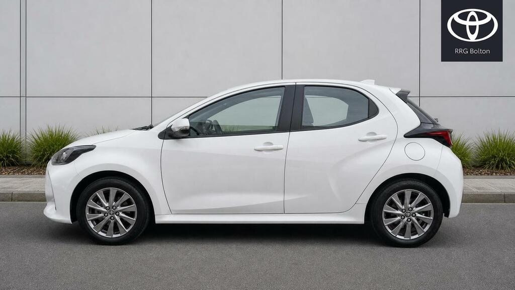 Toyota Yaris 1.5 Vvt-h Icon E-cvt Euro 6 Ss MT73XRK White #4
