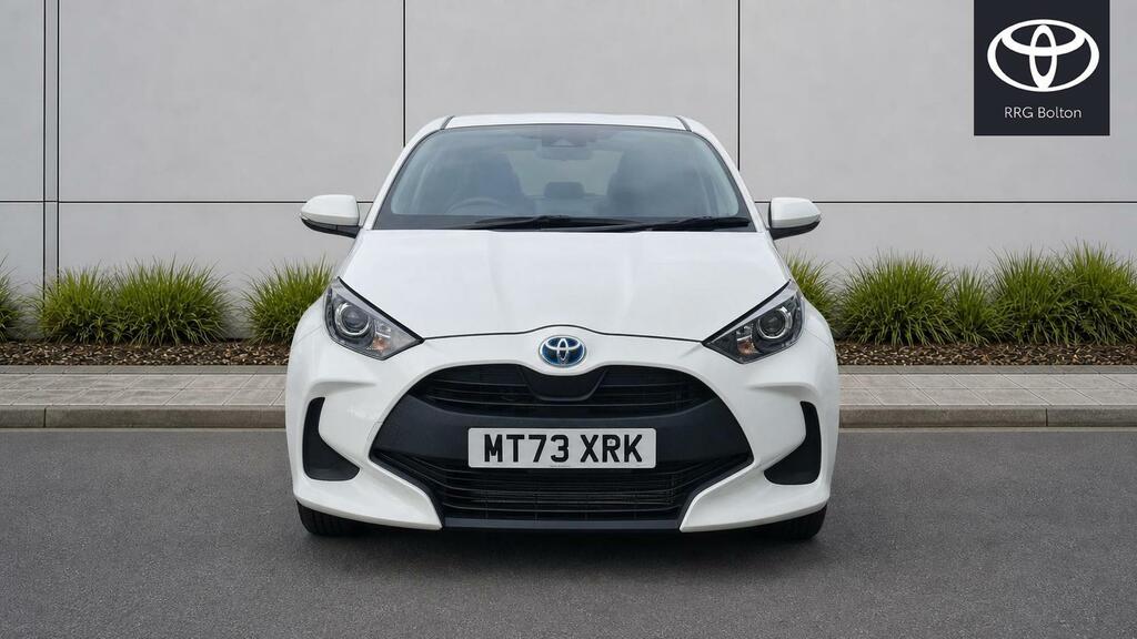 Toyota Yaris 1.5 Vvt-h Icon E-cvt Euro 6 Ss MT73XRK White #2