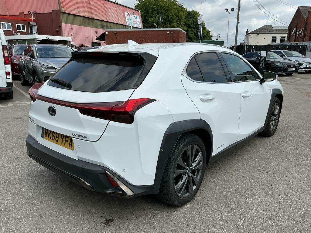Lexus UX 250H 2.0 Takumi Cvt Green #9