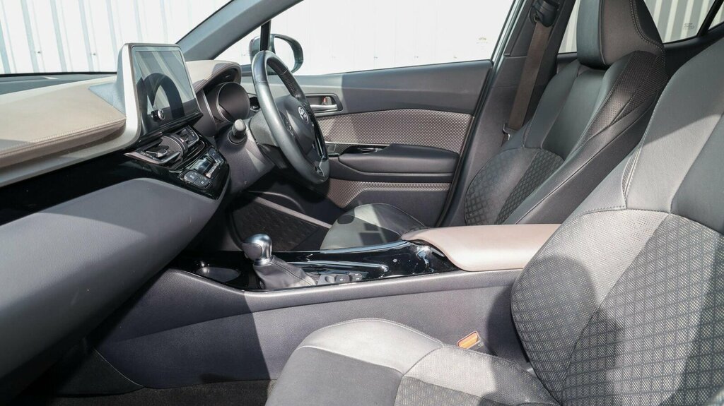 Toyota C-Hr 1.8 Vvt-h Excel Cvt Euro 6 Ss ML23GHX Purple #5