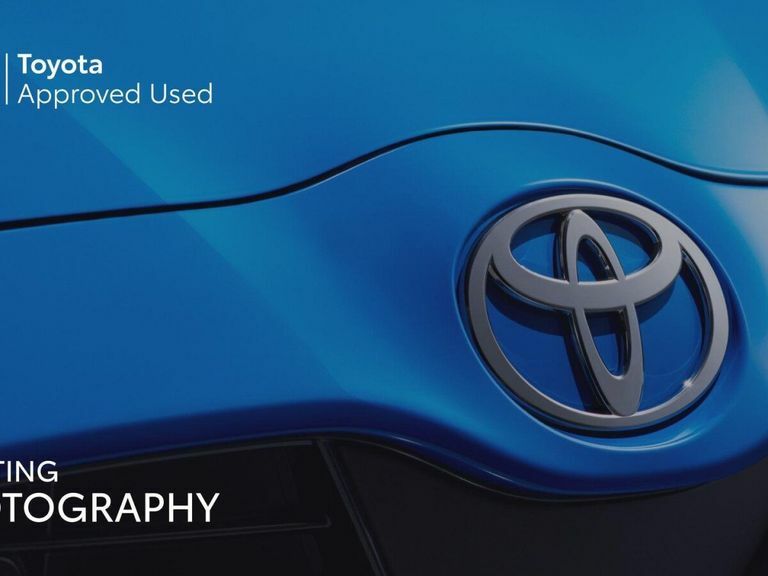 Toyota C-Hr 1.2 Vvt-i Dynamic Euro 6 Ss Silver