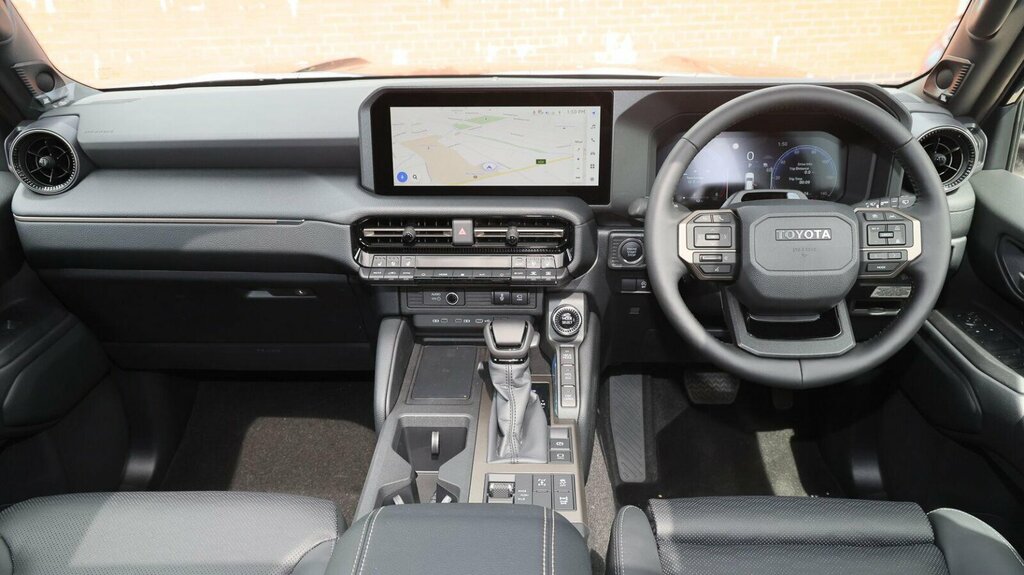 Toyota Land Cruiser 2.8D Mhev Invincible Suv Hybrid 4W Black #6