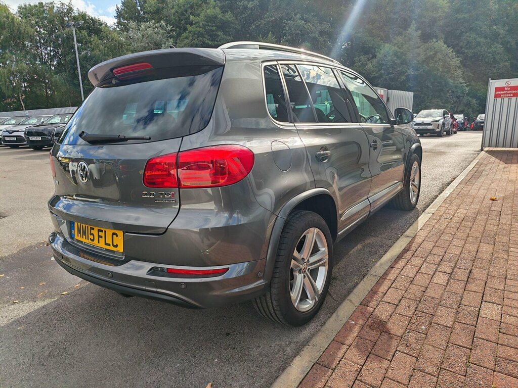 Volkswagen Tiguan 2.0 Tdi Bluemotion Tech R-line Dsg 4Wd Euro 5 Ss Grey #4