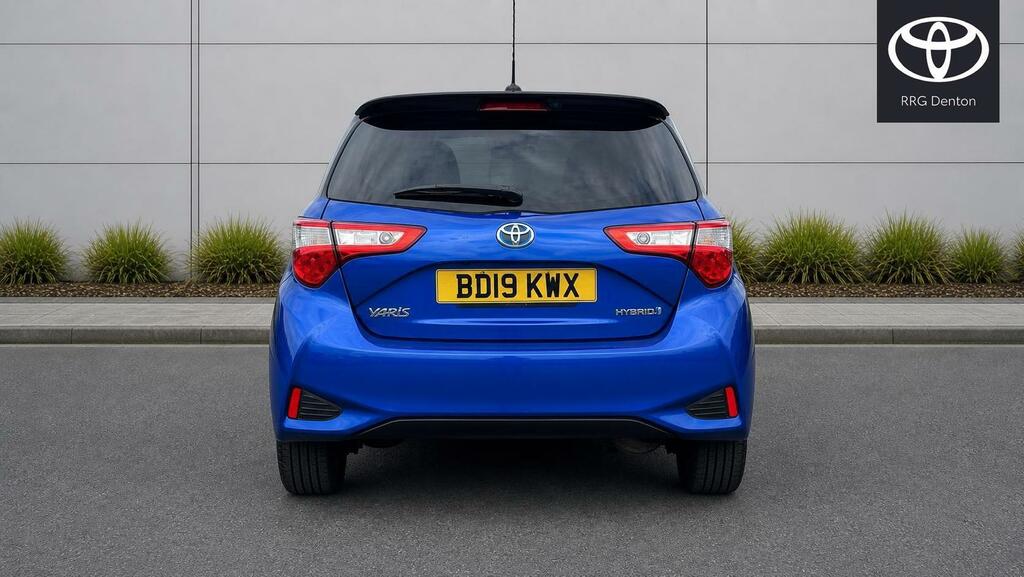 Toyota Yaris 1.5 Vvt-i Icon Tech 5-Dr Brown #7