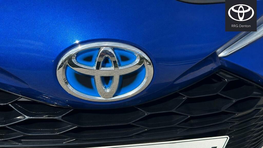 Toyota Yaris 1.5 Vvt-i Icon Tech 5-Dr Brown #21