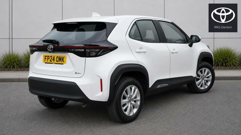 Toyota Yaris Cross Design White #10