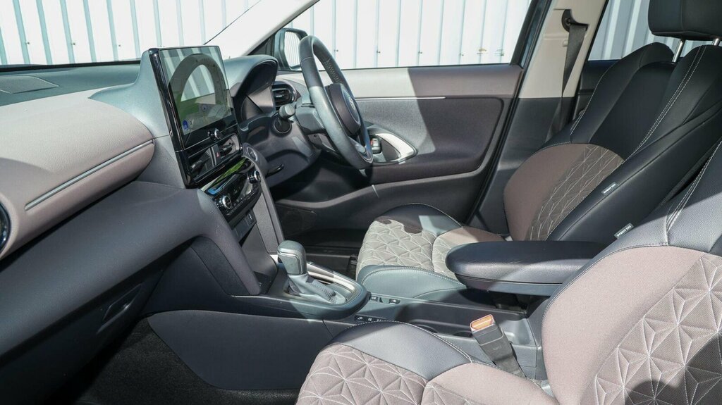 Toyota Yaris Cross 1.5 Vvt-h Excel E-cvt Euro 6 Ss KF24OSV Grey #5