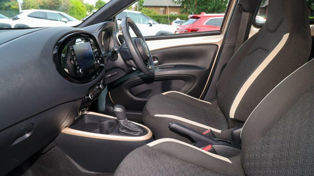 Toyota Aygo X 1.0 Vvt-i Edge X-shift Euro 6 Ss Beige #5