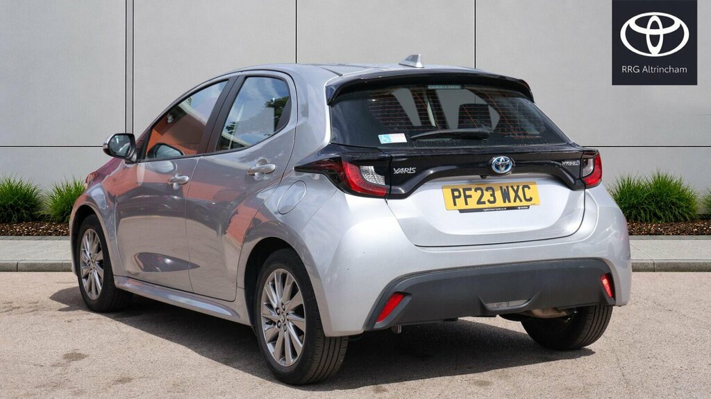 Toyota Yaris 1.5 Vvt-h Icon E-cvt Euro 6 Ss PF23WXC Silver #4