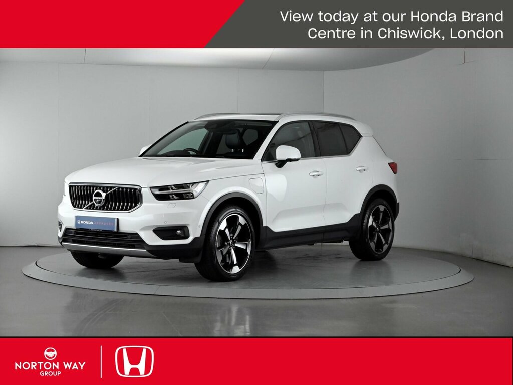 Volvo XC40 1.5 T3 163 Momentum Geartronic Black #11