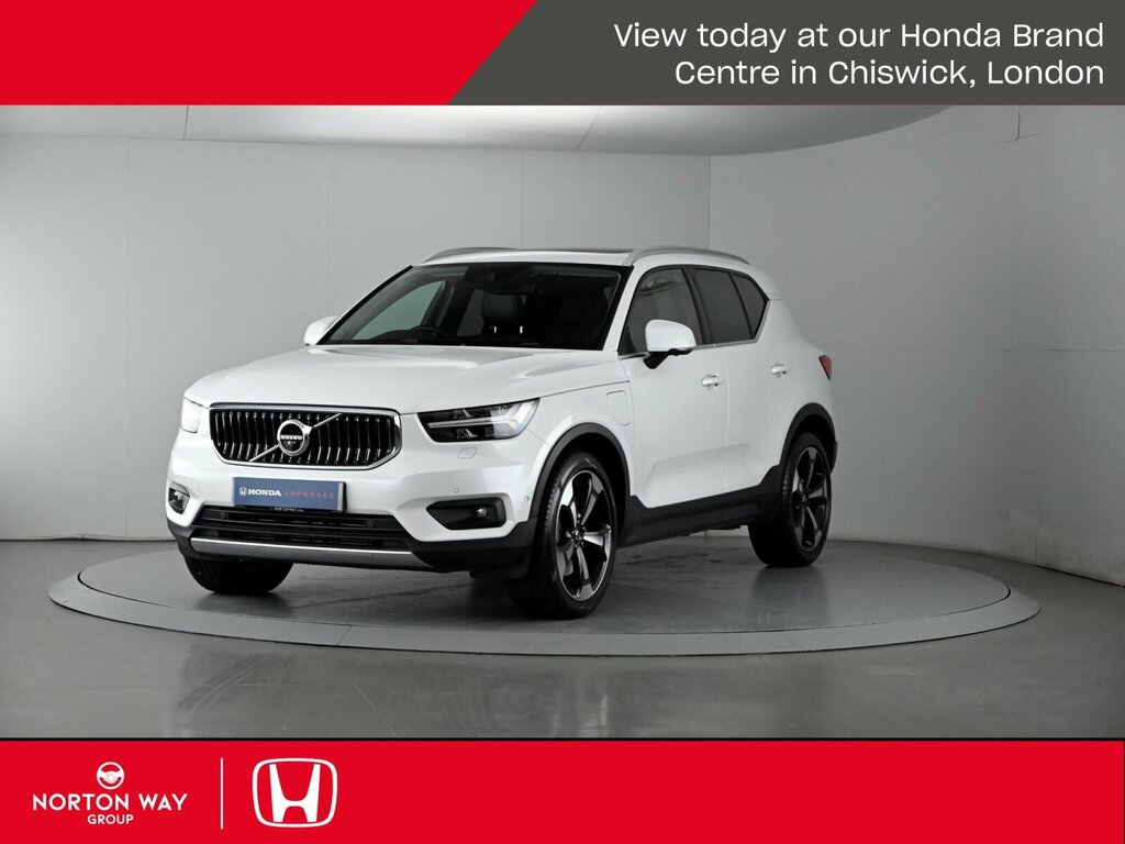 Volvo XC40 1.5 T3 163 Momentum Geartronic Black #10