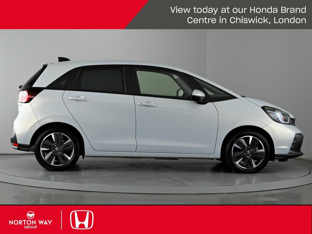 Honda Jazz 1.5 H I-mmd Advance Hatchback Hybrid Ec SY74GHX White #4