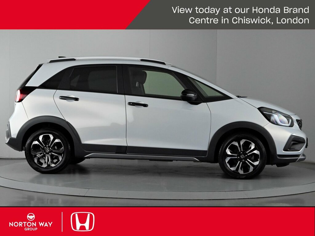 Honda Jazz 1.5 H I-mmd Crosstar Advance Hatchback White #4