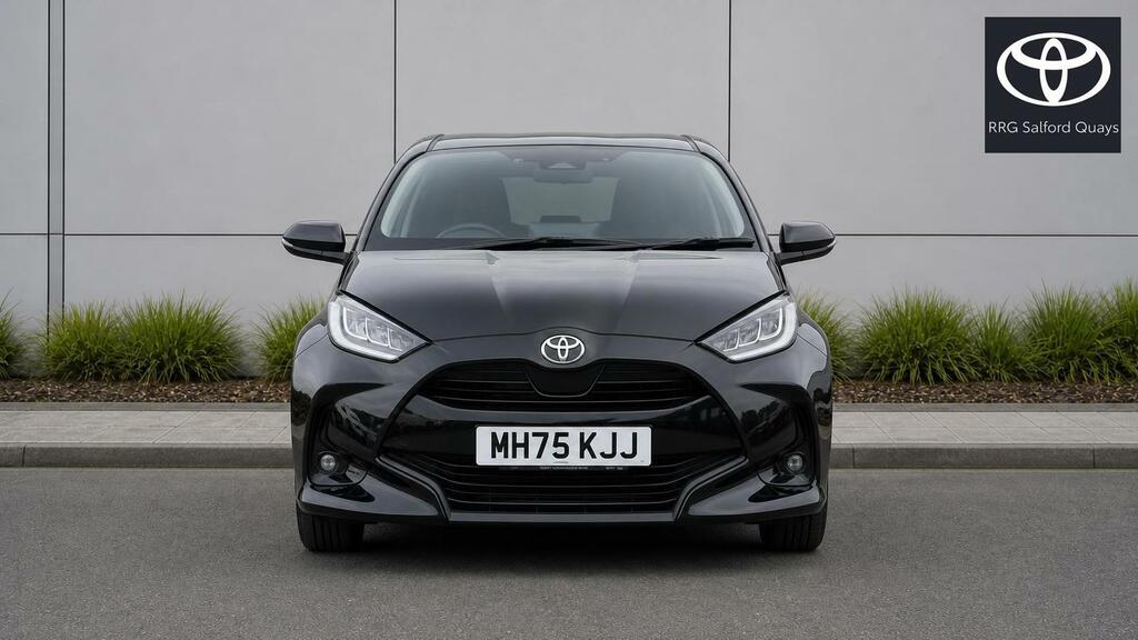 Toyota Yaris 1.5 Vvt-h Design E-cvt Euro 6 Ss MH75KJJ Black #2