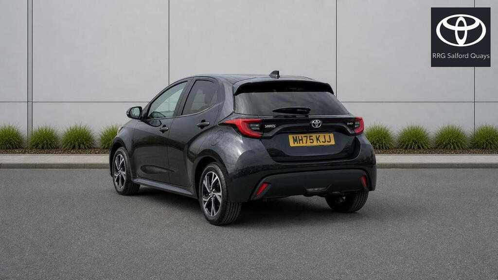 Toyota Yaris 1.5 Vvt-h Design E-cvt Euro 6 Ss MH75KJJ Black #6