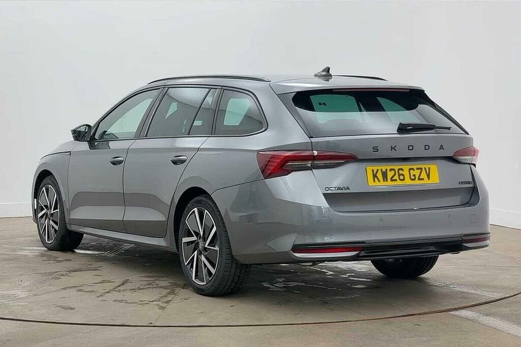 Skoda Octavia 1.5 Tsi 150 E-tec Sportline Dsg Grey #3
