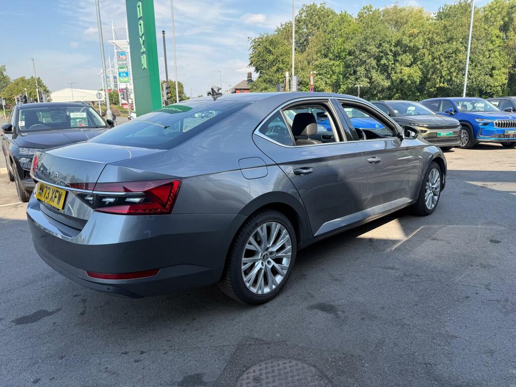 Skoda Superb Skoda Superb Estate 1.4 Tsi Iv Sport Line Plus Dsg White #11
