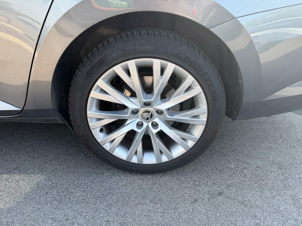 Skoda Superb 2.0 Tdi Cr Se L Dsg Grey #6
