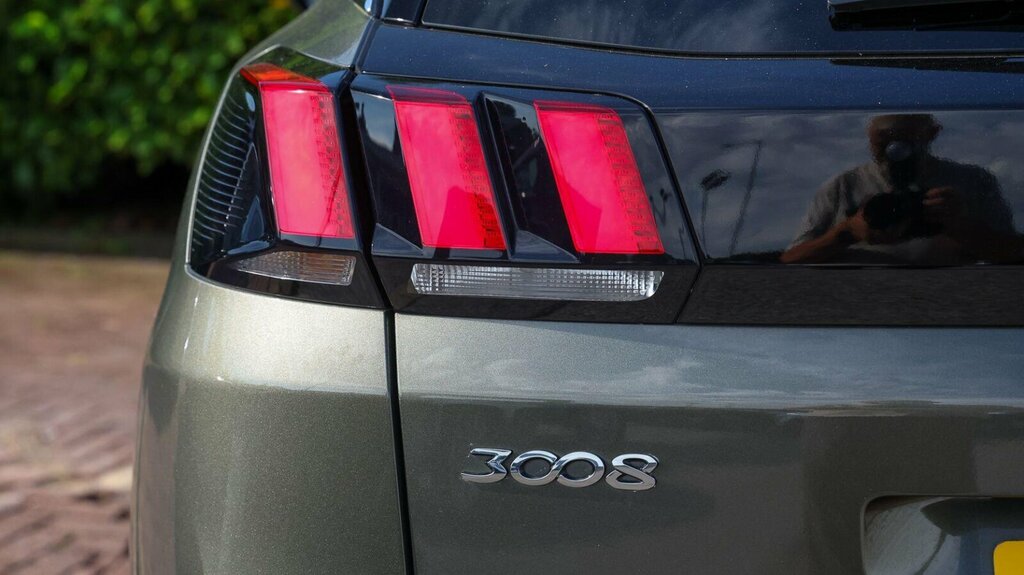 Peugeot 3008 1.2 Puretech Gt Line Premium Eat Euro 6 Ss  #21