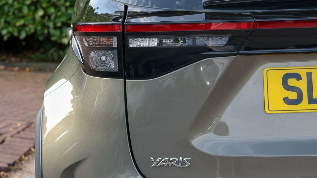 Toyota Yaris Cross 1.5 Vvt-h Excel E-cvt Euro 6 Ss Black #21