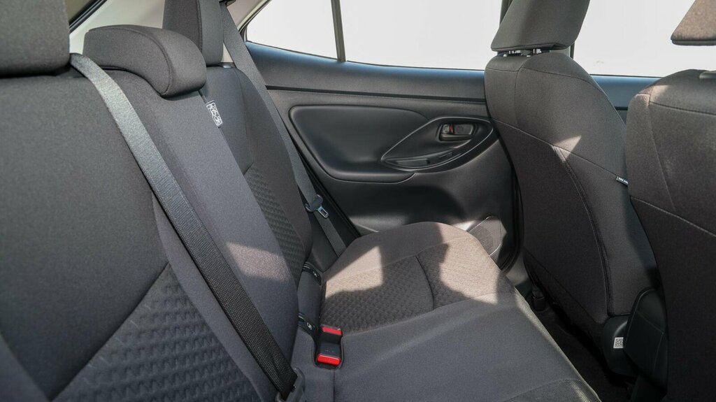 Toyota Yaris Cross 1.5 Vvt-h Excel E-cvt Euro 6 Ss Black #8