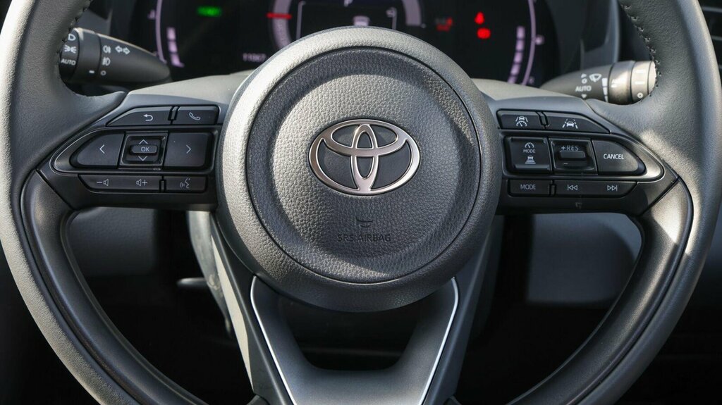 Toyota Yaris Cross 1.5 Vvt-h Excel E-cvt Euro 6 Ss Black #10