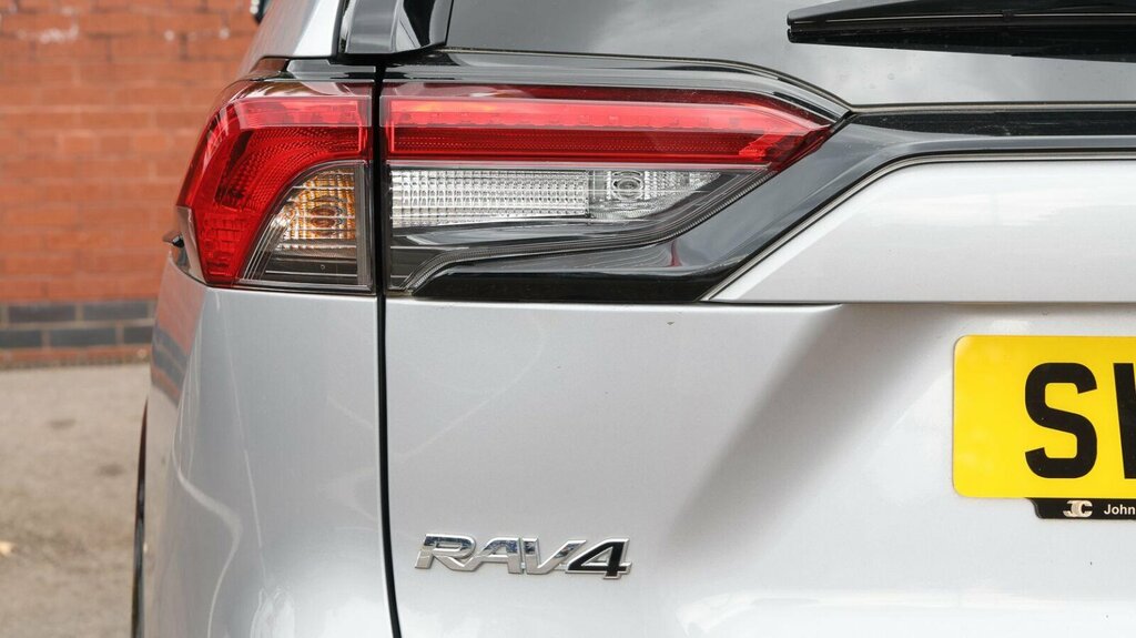 Toyota Rav 4 2.5 Phev Gr Sport Cvt Bi-tone Estate White #21