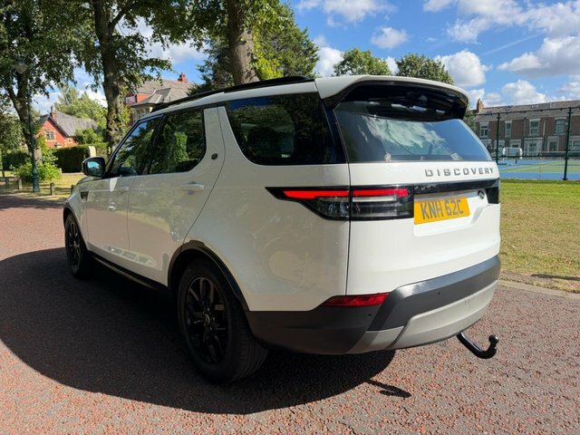 Land Rover Discovery 2017 3.0 Td V6 Se Suv 4Wd Euro 6 White #3