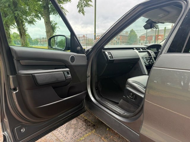 Land Rover Discovery 3.0 Td6 Hse Luxury Station Wagon Grey #17