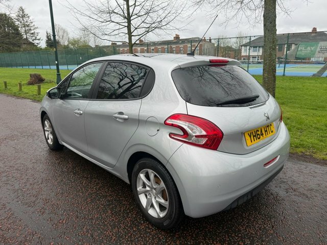 Peugeot 208 2014 1.2 Vti Puretech Style Hatchback M Silver #3