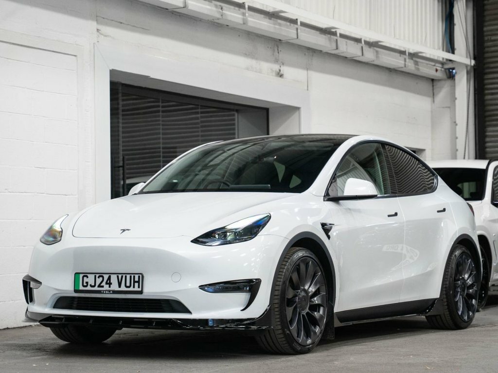 Tesla Model Y Suv GJ24VUH White #3