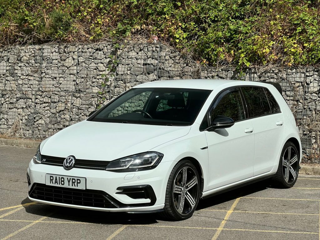 Volkswagen Golf 2L R White #2