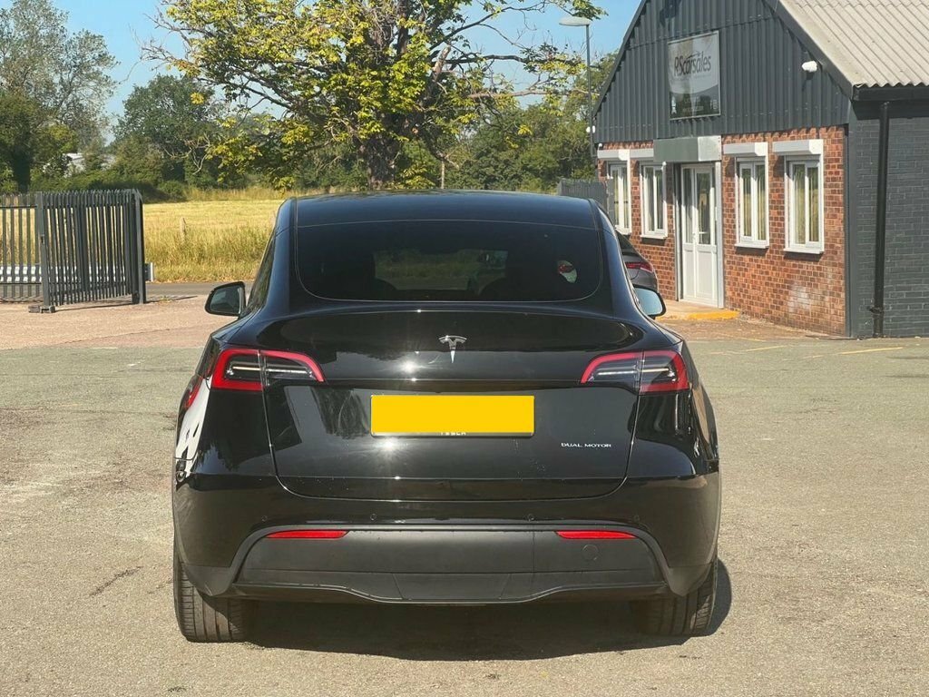 Tesla Model Y Suv Black #6