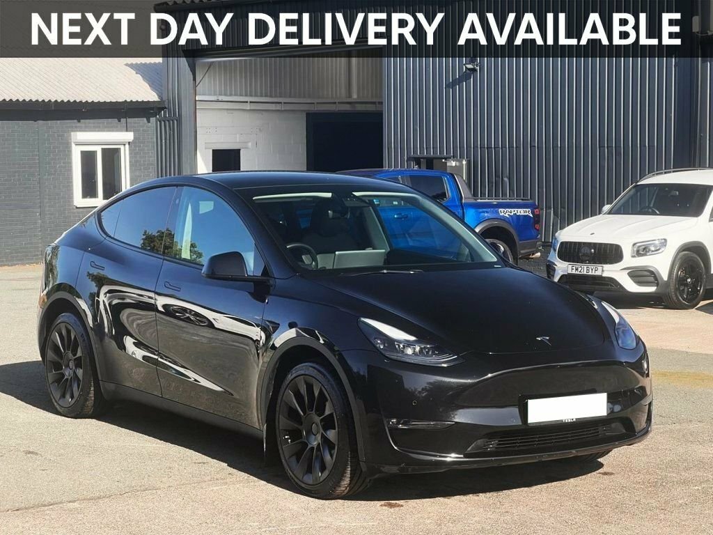 Tesla Model Y Suv Black