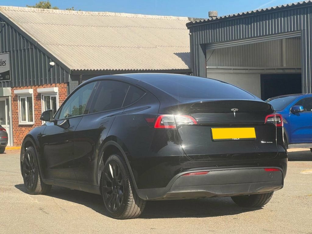 Tesla Model Y Suv Black #3