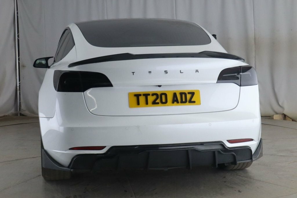 Tesla Model 3 Saloon TT20ADZ White #4