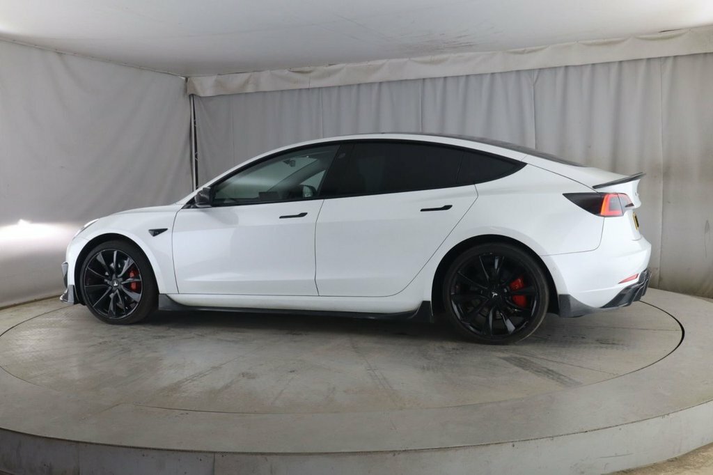 Tesla Model 3 Saloon TT20ADZ White #2