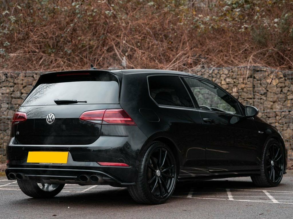 Volkswagen Golf 2L R Black #3