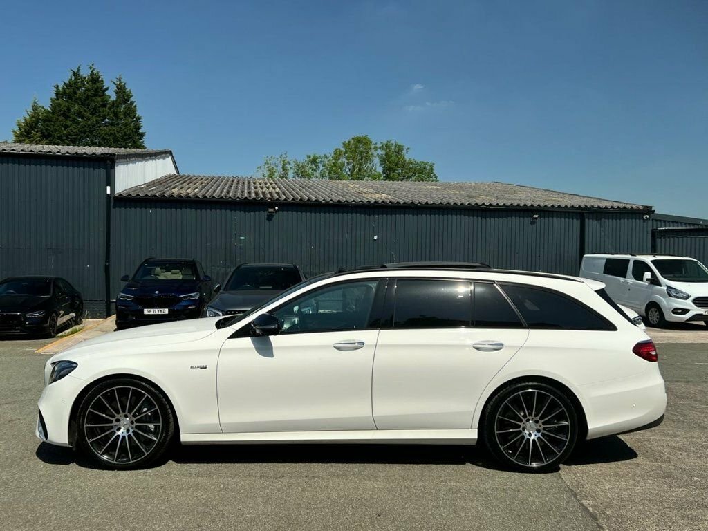 Mercedes-Benz E Class 3L Amg White #5