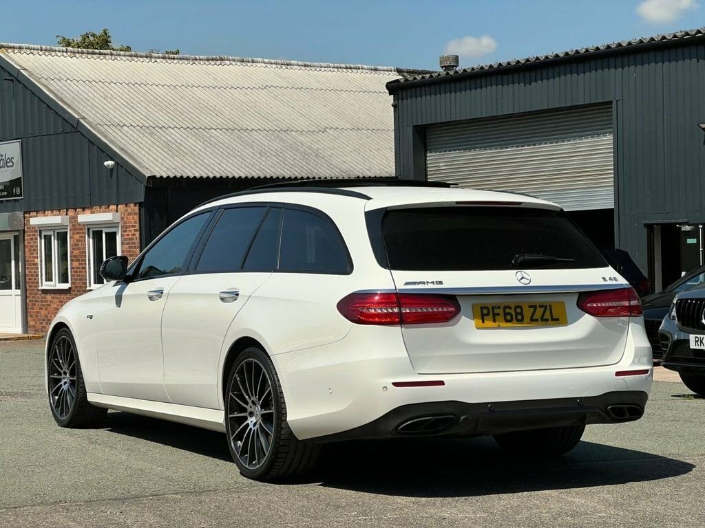 Mercedes-Benz E Class 3L Amg White #3