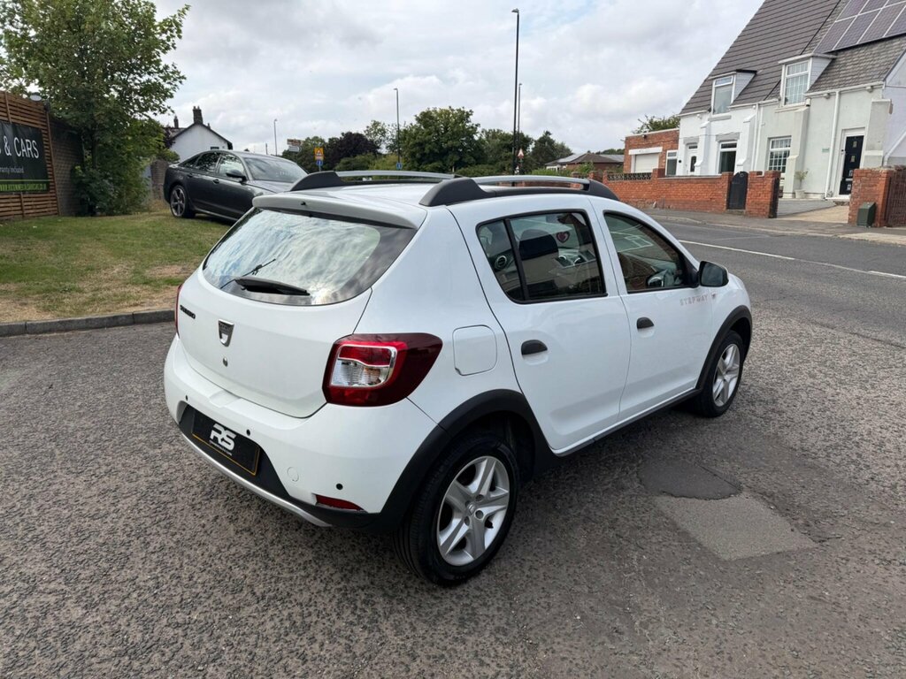 Dacia Sandero Stepway 0.9 Tce Laureate Euro 6 Ss White #6