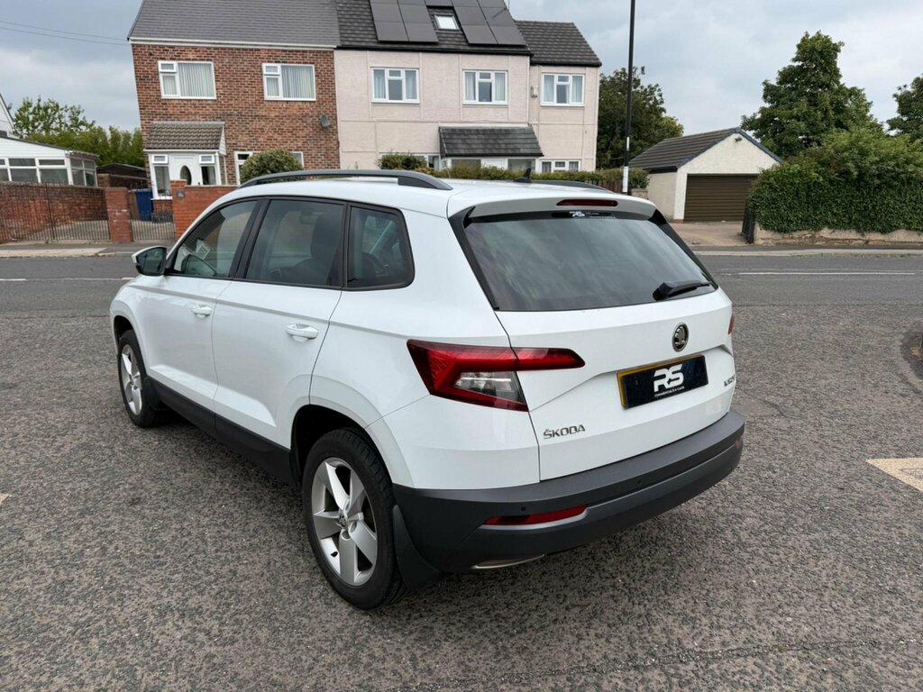 Skoda Karoq 1.6 Tdi Se Dsg Euro 6 Ss White #3