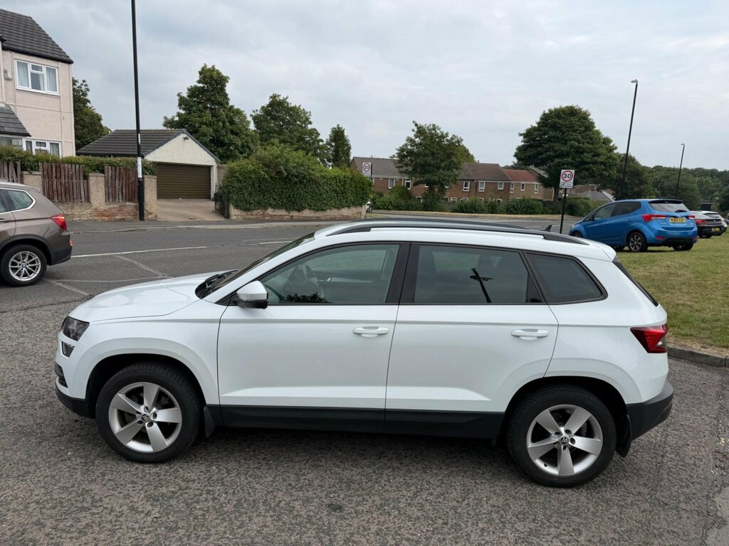 Skoda Karoq 1.6 Tdi Se Dsg Euro 6 Ss White #2